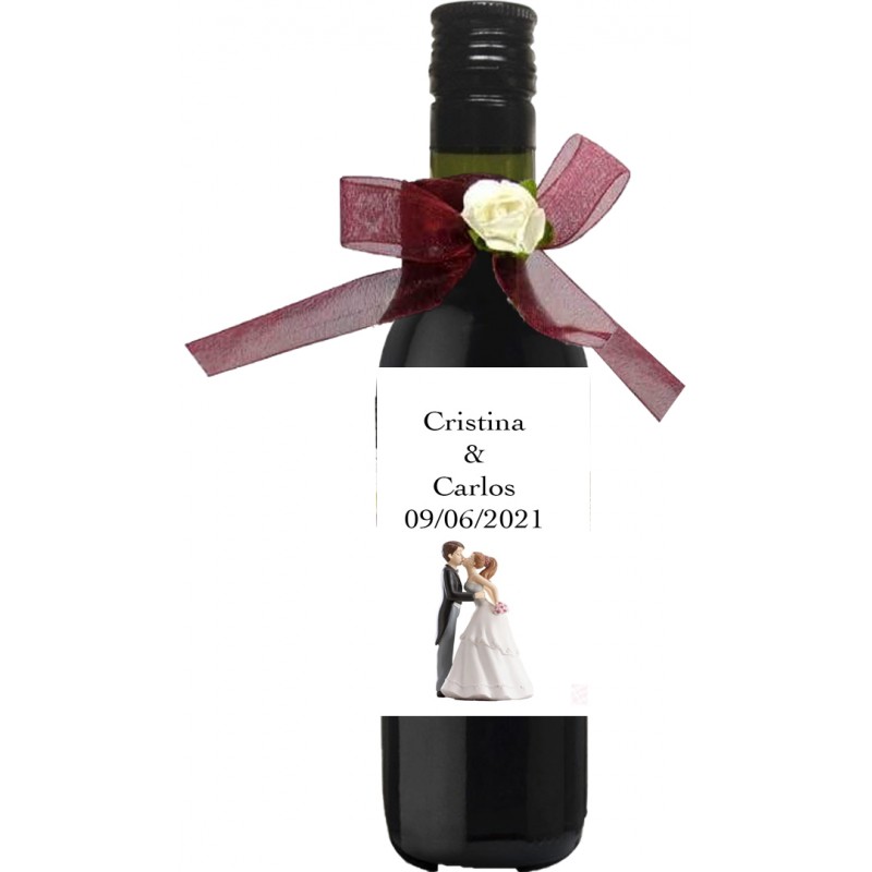 Vino tinto con cinta adhesivo y flor detalles personalizados boda