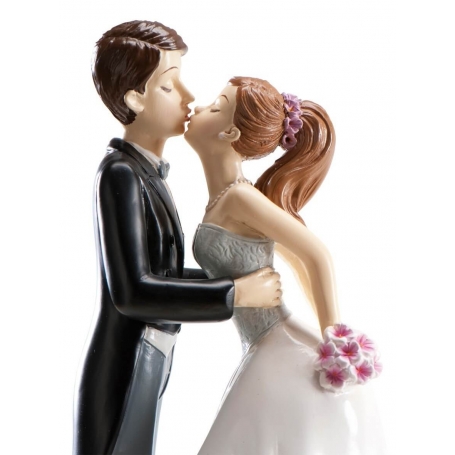 Figura novios besandose para tarta de boda