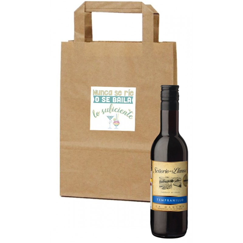 Botella De Vino En Bolsa De Papel Con Adhesivo De Frase Botella De Vino En Bolsa De Papel Con Adhesivo De Frase