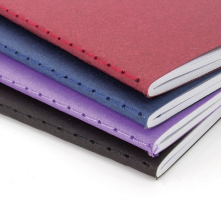 Libreta ecológica con lomo cosido y 30 hojas rayadas