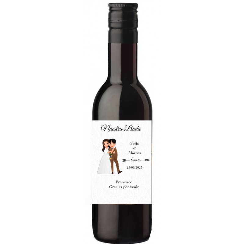 Vino con Adhesivo Personalizado con Nombre de Invitados y Novios para Bodas Vino con Adhesivo Personalizado con Nombre de Invitados y Novios para Bodas