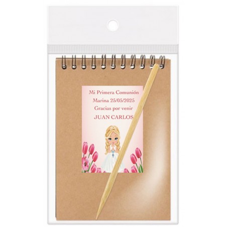 Libreta scrapy con nombre de invitados en bolsa de organza personalizada