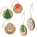 5 adornos navideños en troncos de madera