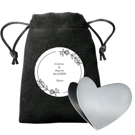 Pinza para papel en forma de corazón en bolsa negra con adhesivo personalizado
