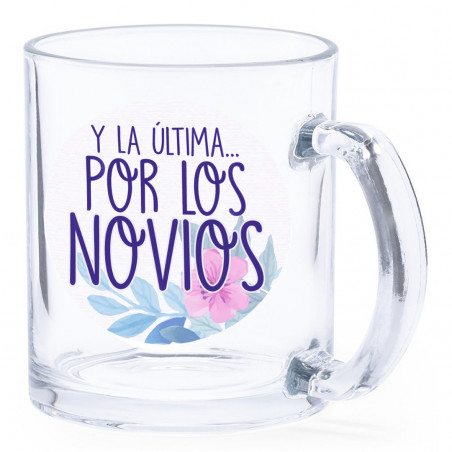 Taza de cristal con asa con adhesivo para detalle de bodas