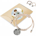Pulsera de cuerda mujer con medalla colgante presentado en caja de regalo con adhesivo de comunión personalizado