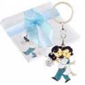 Llavero novios casandose presentado en caja de acetato y cinta de organza
