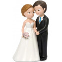 Figura pastel boda novios cariñosos