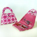 Accesorios para manicura con bolsa blanca y adhesivo de comunión