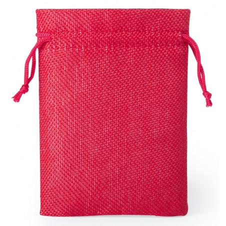 Llavero de corazón y peladillas en bolsa roja con adhesivo personalizado