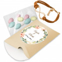 Pulsera de infinito dorada con peladillas de almendra para regalar