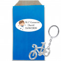Llavero bicicleta plateado en sobre kraft con adhesivo de comunión niño personalizado