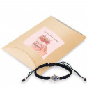 Pulsera mano de fátima en cajita con adhesivo personalizado para detalles día de la madre