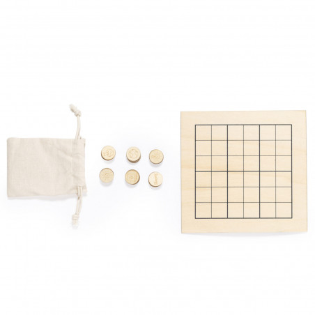 Sudoku en madera con bolsa kraft y adhesivo personalizado