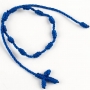 Pulsera decenario de hilo azul con cruz