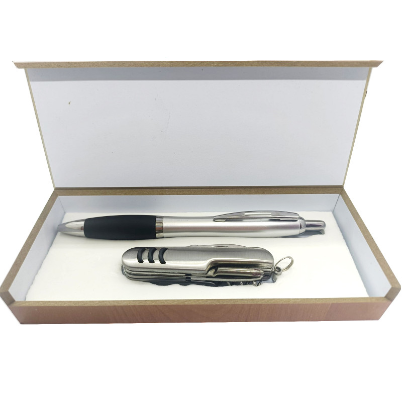 Caja madera con accesorios