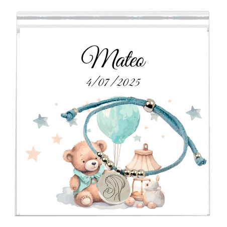 Pulsera con medalla virgen maría y tarjeta recordatorio personalizada en bolsa transparente para detalles bautizo