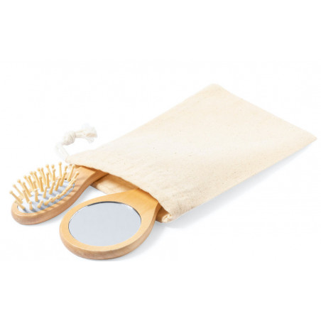 Espejo de mano y cepillo de madera en bolsa de algodón con tarjeta personalizada para bodas