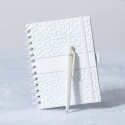 Cuaderno chico con espiral tapa dura y bolígrafo