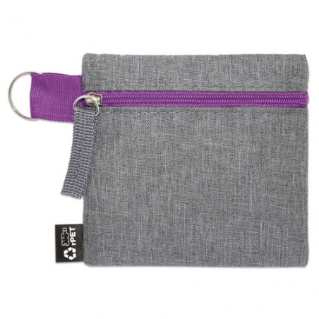 Monedero de tela reciclada en bolsa morada y adhesivo personalizado para boda