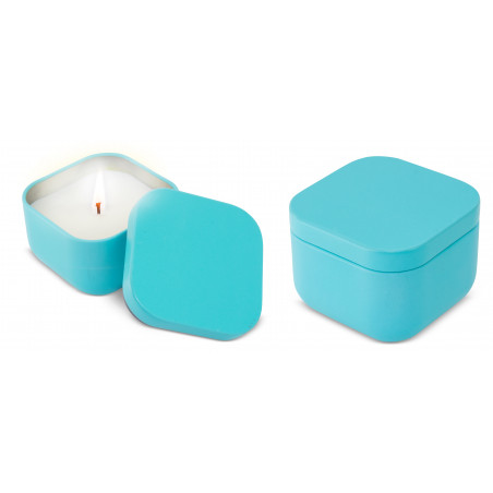 Vela aromática en caja metálica azul con adhesivo personalizado para bautizos