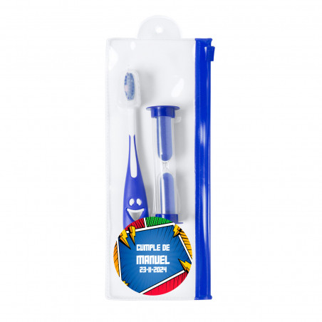 Cepillo dental infantil con detalles azules y complementos personalizado con adhesivo de superhéroes