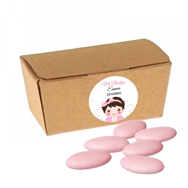 Peladillas rosas de chocolate en caja de cartón kraft con adhesivo personalizable para bautizo de niña