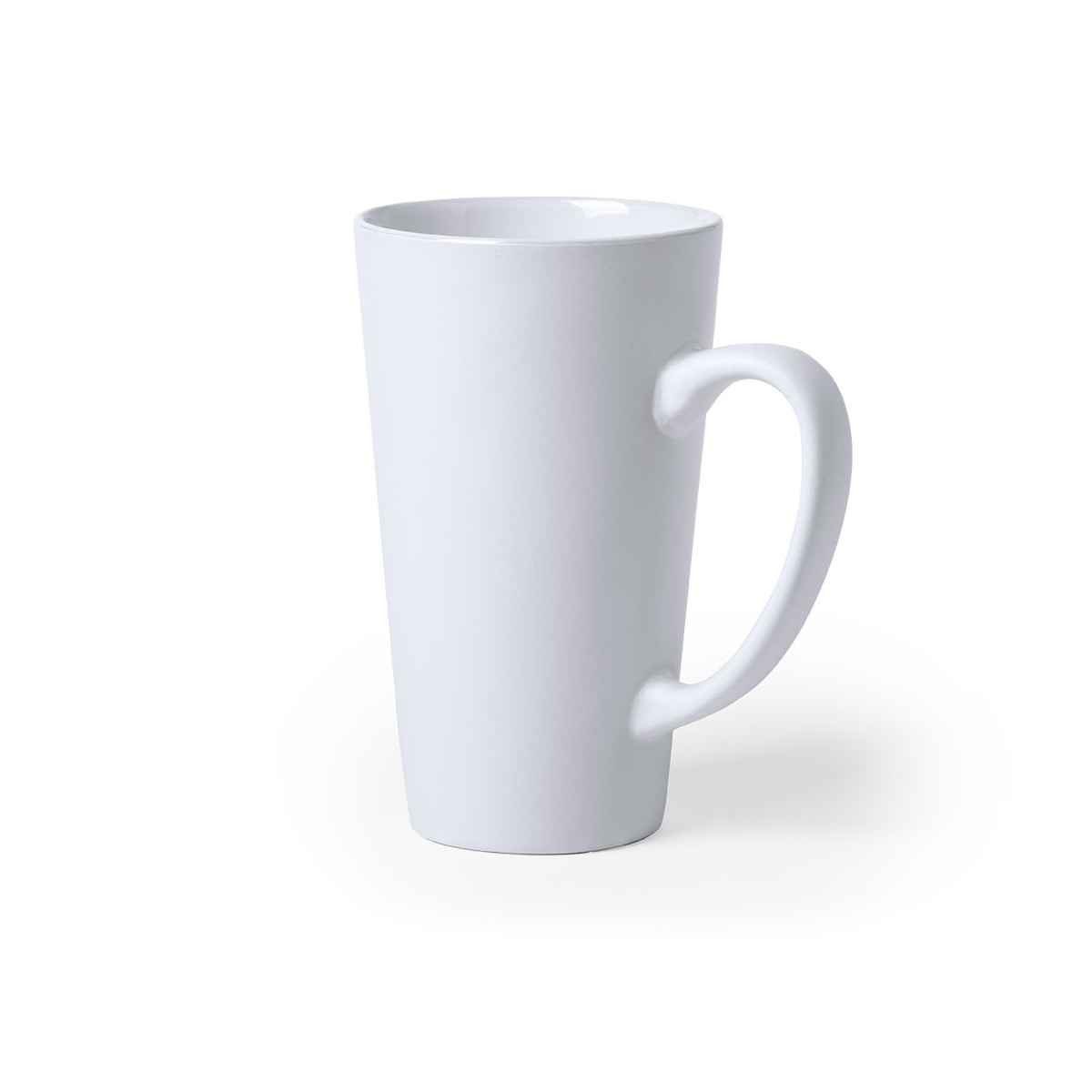 Taza de cerámica alargada y maxi asa