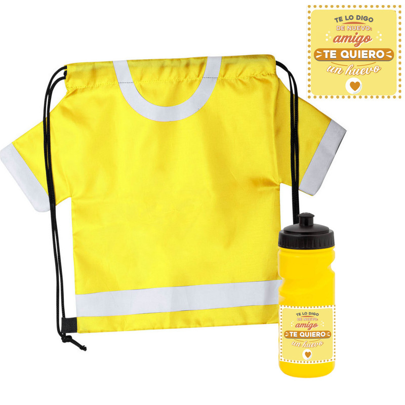 Mochila saco en forma de camiseta y bidón amarillo para bebida con adhesivo para amigos