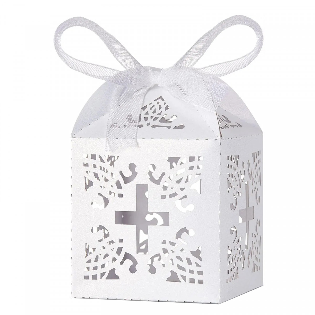 Cajita blanca troquelada con cruz y cierre de lazo blanco