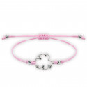 Pulsera ajustable con trébol de la suerte en hilo rosa, detalle elegante y simbólico