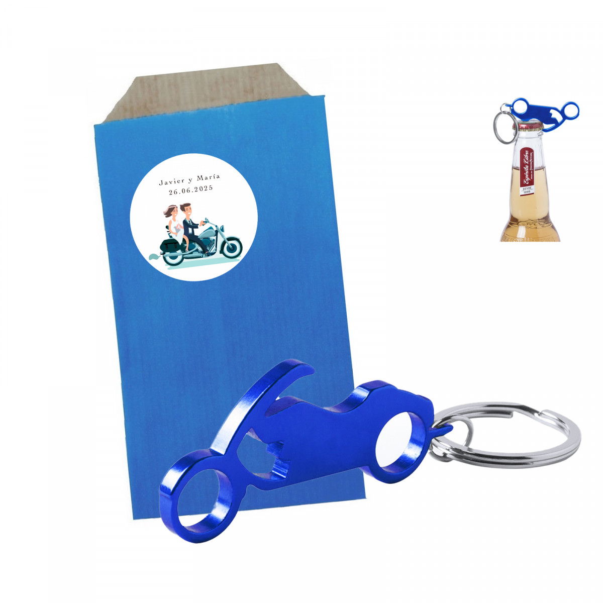 Llavero abridor en forma de moto azul en bolsa con adhesivo personalizado de boda