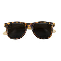 Gafas de sol carey y bambú en funda de tela personalizada y tarjeta recordatorio para Bodas