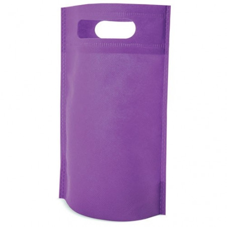 Monedero de tela reciclada en bolsa morada y adhesivo personalizado para boda