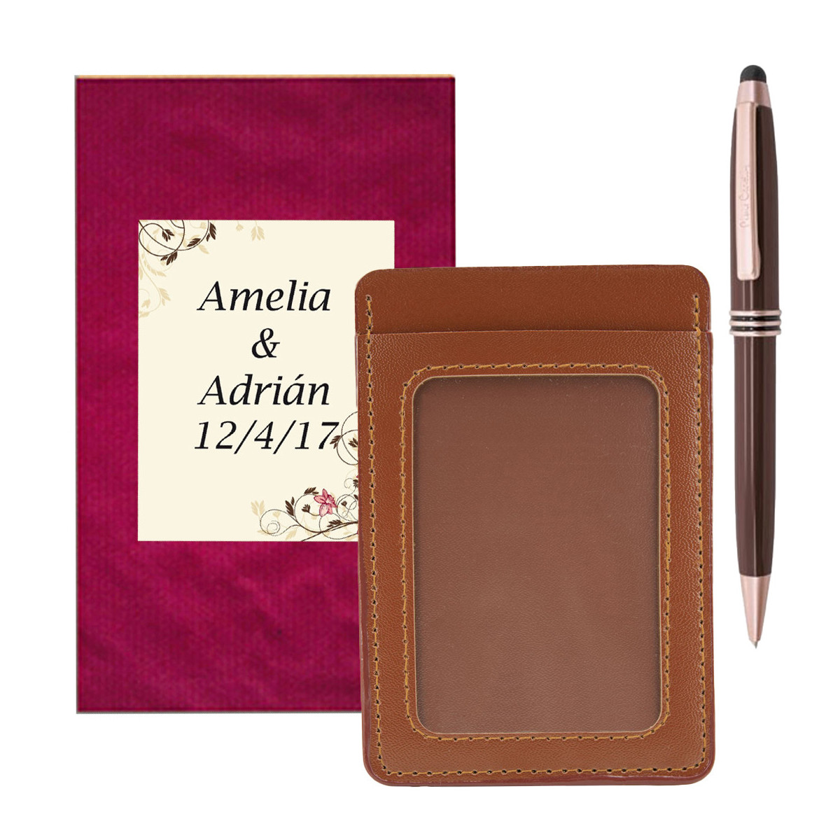 Tarjetero con ventana color marrón con bolígrafo pierre cardin presentado en sobre y adhesivo de bodas personalizado