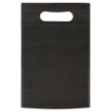 Cargador de móvil inalámbrico en bolsa negra con adhesivo personalizado de iniciales para bodas