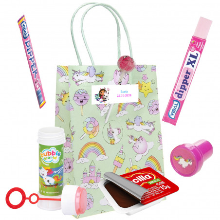 Gabby gato detalle infantil con bolsa de unicornios y golosinas