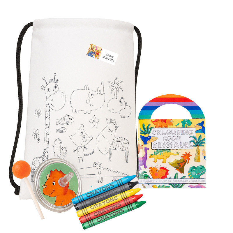 Winnie the Pooh en Mochila con Dibujos para Colorear y otros Detalles