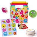 Emojis caja piñata con dulces y jugetes