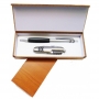 Navaja y bolígrafo personalizados en caja de madera para Navidad