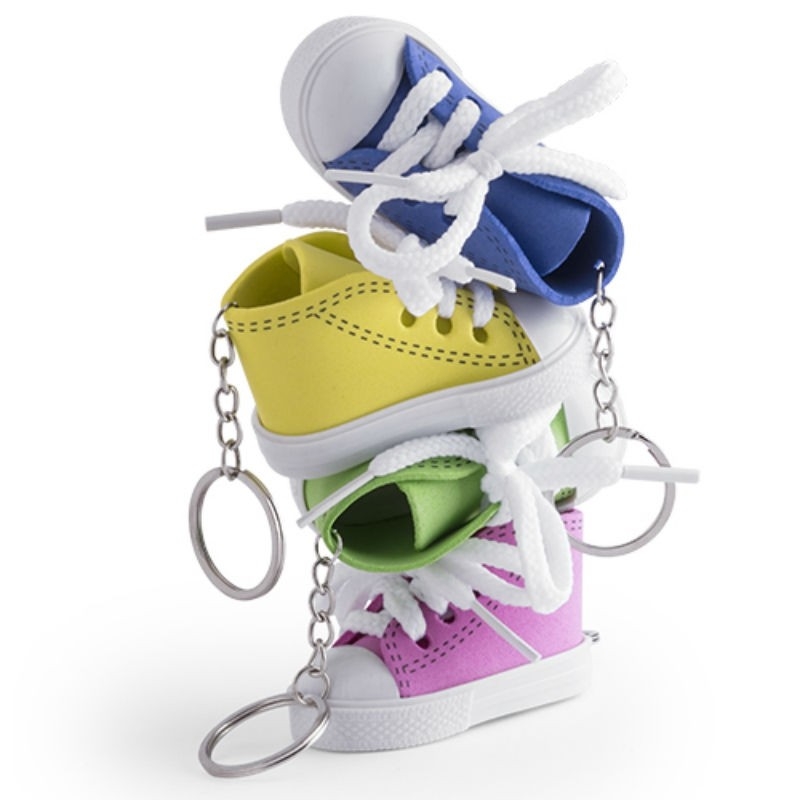 Llavero Zapatilla Color: amarillo, azul, fucsia, rojo, verde Llavero Zapatilla Color: amarillo, azul, fucsia, rojo, verde