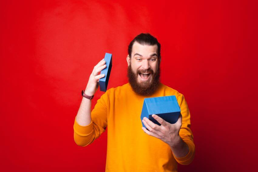 Cadeaux bon marché pour les jeunes hommes